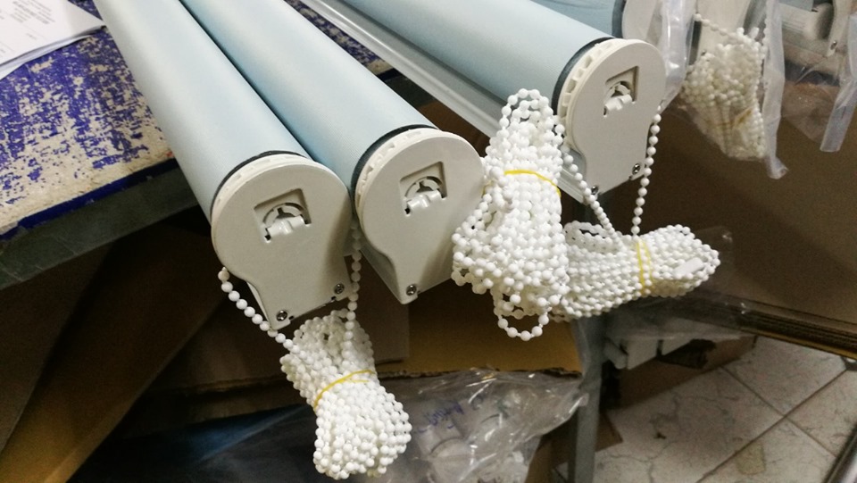 phụ kiện trục cuốn rèm